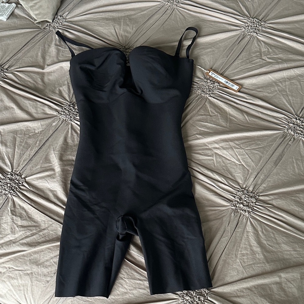 SKIMS Black Shapewear Bodysuit